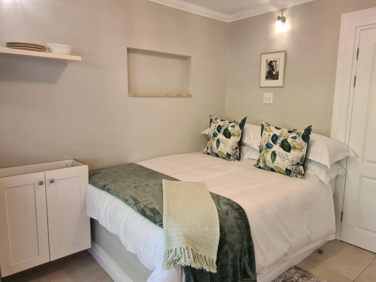Amberhall Guesthouse Johannesburg Exterior photo
